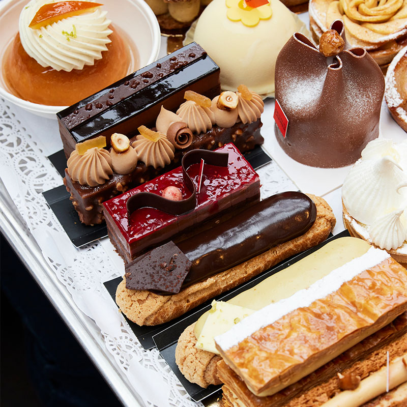 The tray of pastries