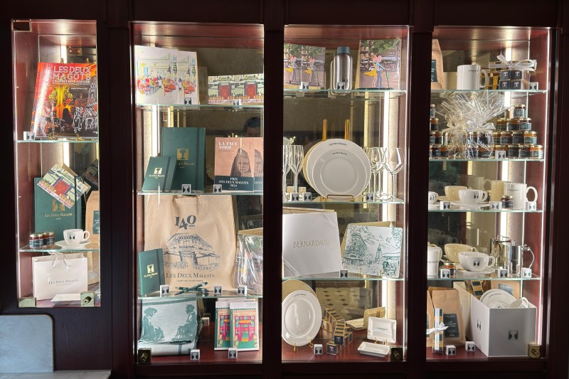 La nouvelle boutique des Deux Magots