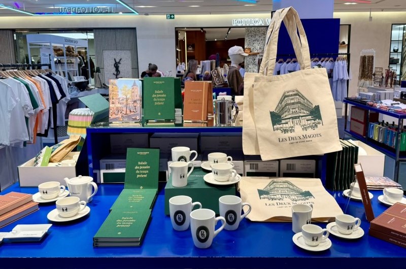 Les Deux Magots au Printemps